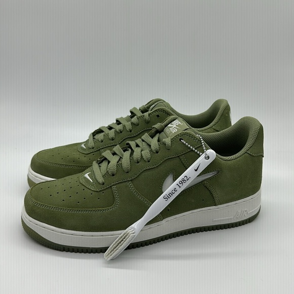 Nike Air Force 1 Low Retro Men's DV0785-300 Oil Green/Summit NWOB and Defects - Picture 4 of 5